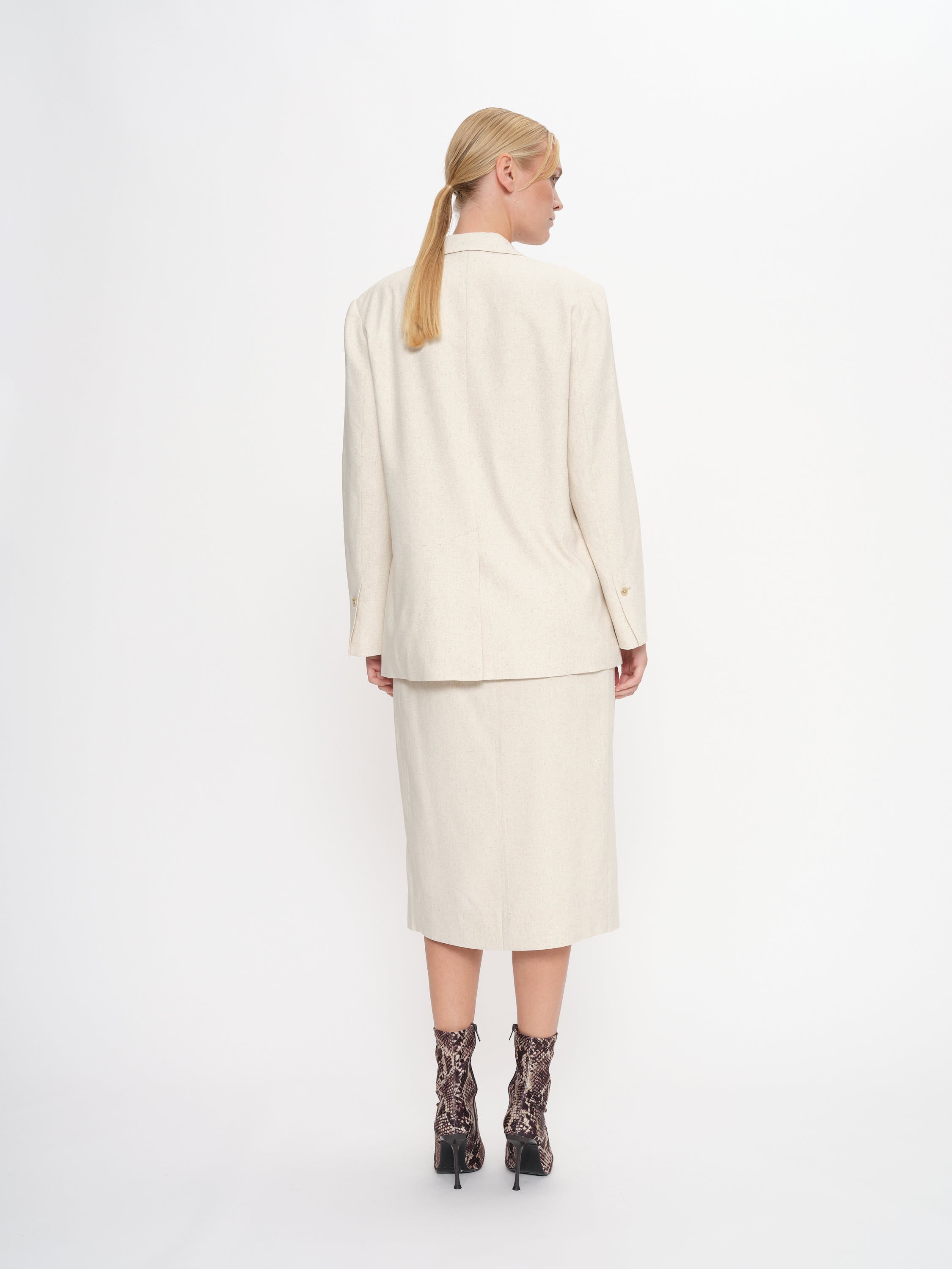 2NDDAY 2ND Harrum - Linen Blazer 130000 Moonbean