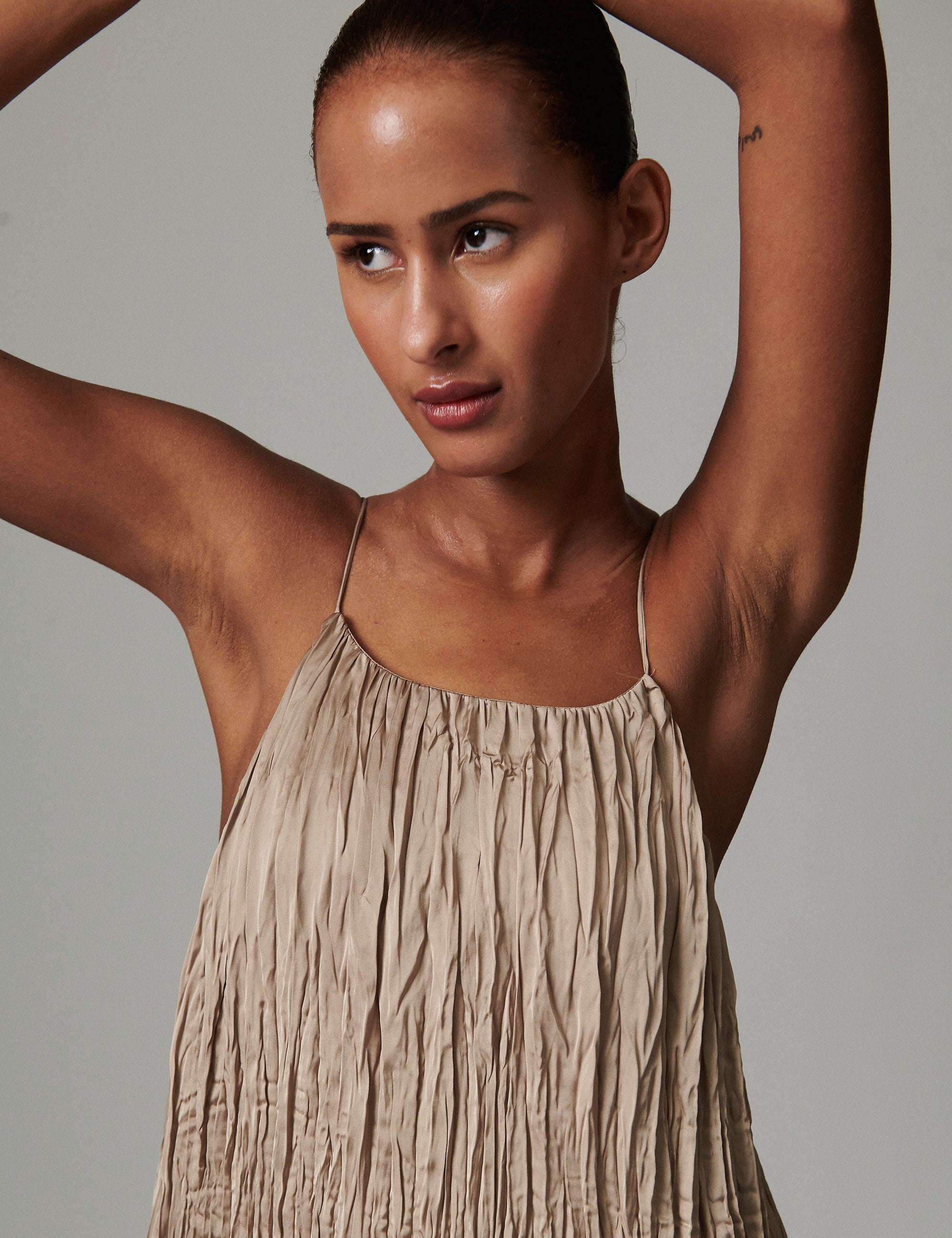 DAY Birger ét Mikkelsen Tyrice - Crinkled Surface Dress 161407 COBBLESTONE