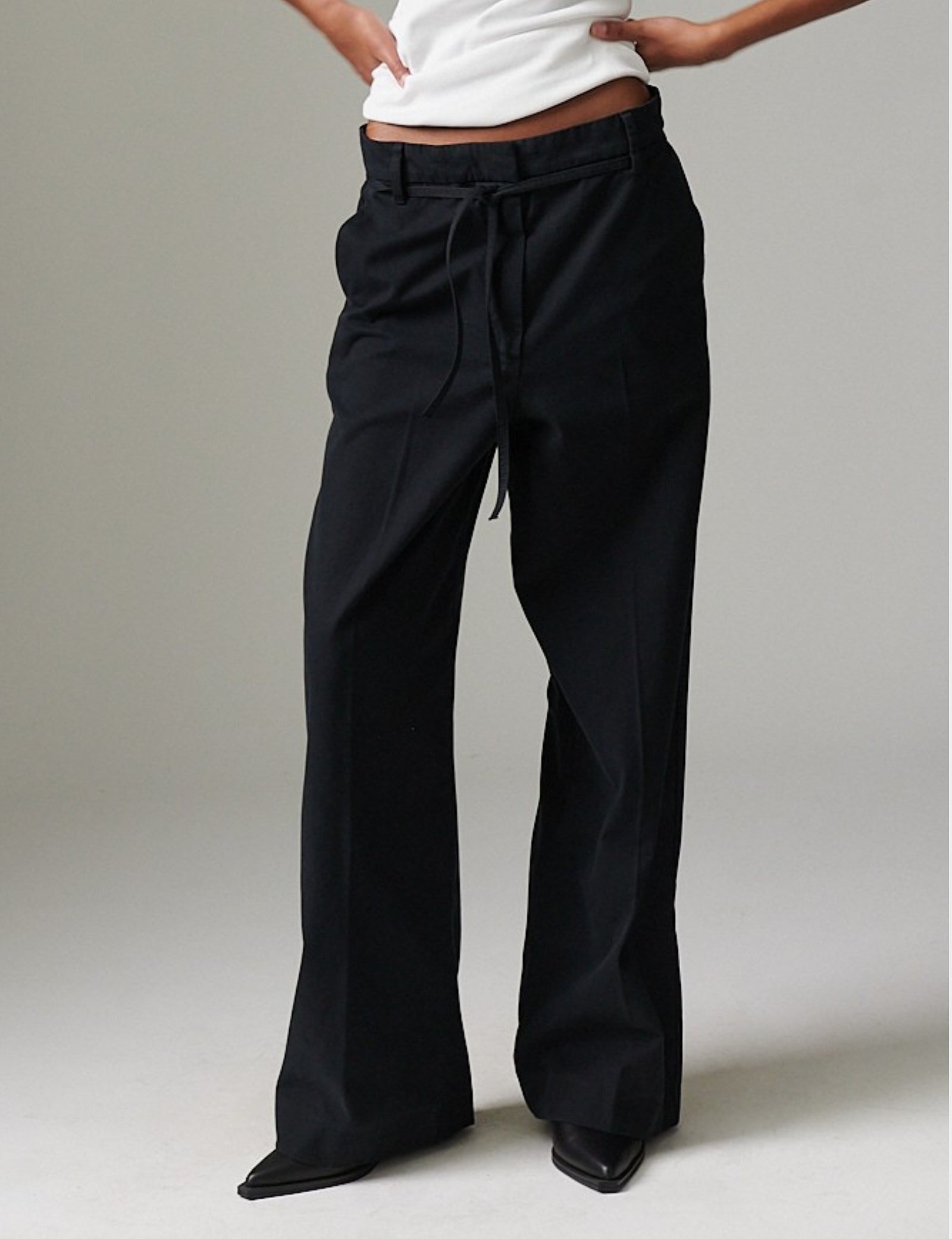 Jade - Modern Canvas - Pants - Black