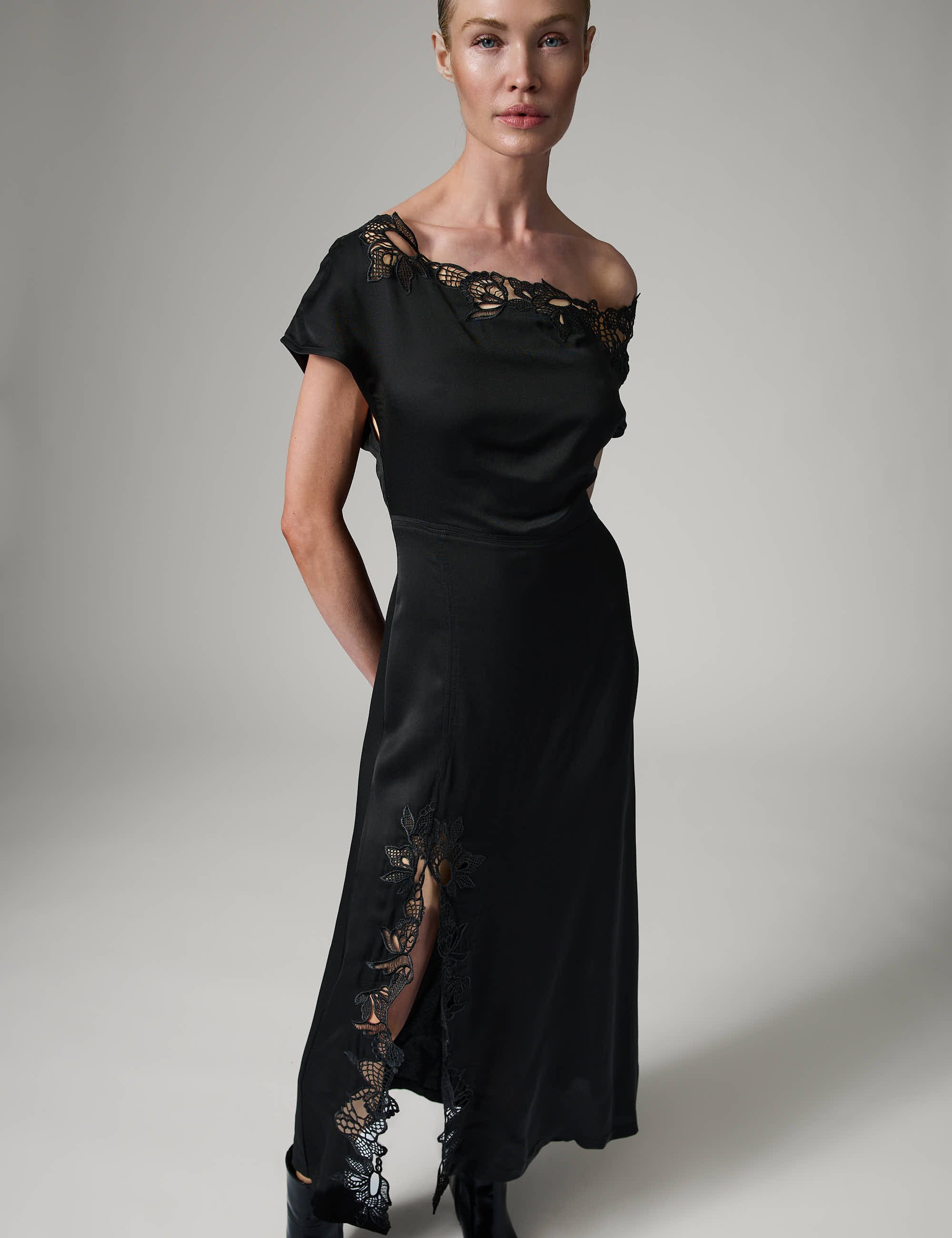 Mary - Matte Crepe - Dress - Black