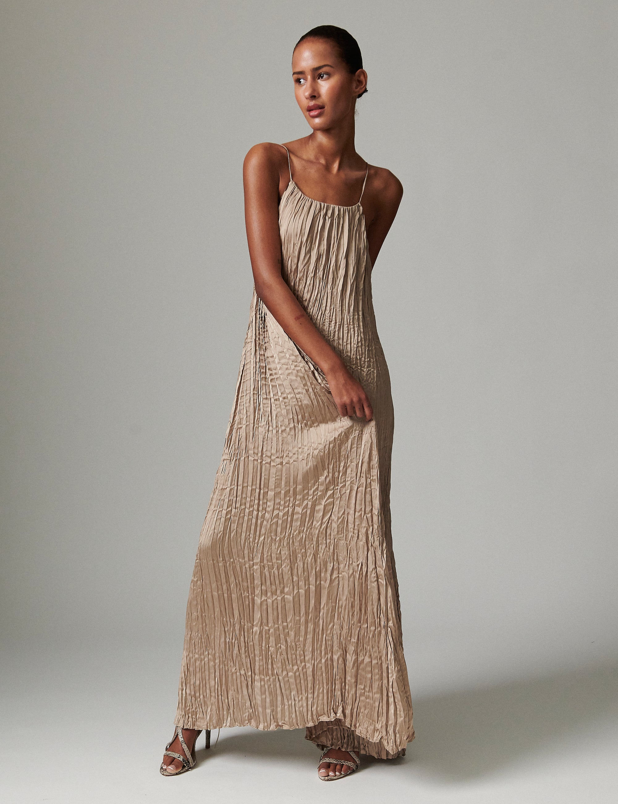 Tyrice - Crinkled Surface - Dress - COBBLESTONE